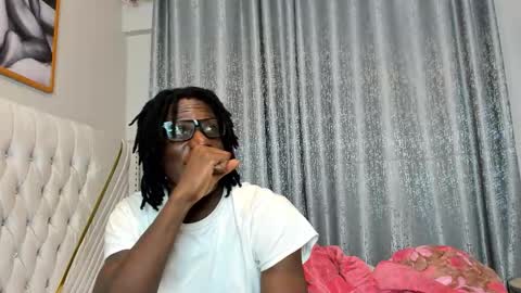 Snapshot of netfux_and_chill chatting on 12.14.25 netfux_and_chill online show from 12.14.25