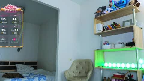 never give up  online show from 03.31.26