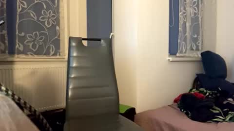 Mark online show from 04.17.26