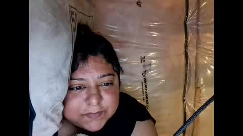 Snapshot of neverwiser chatting on 10.17.25 neverwiser online show from 10.17.25