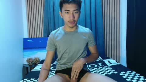 Snapshot of new_jersey_jay chatting on 11.30.25 new_jersey_jay online show from 11.30.25