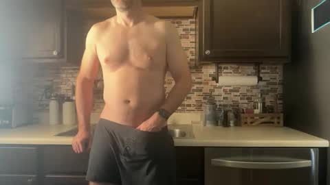 newguy_097 online show from 11.02.25