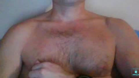 Snapshot of newtyguy90 chatting on 01.19.25 newtyguy90 online show from 01.19.25