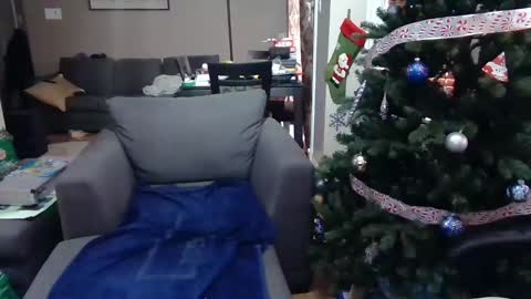 Snapshot of newvvorld chatting on 12.31.24 NewWorld online show from 12.31.24