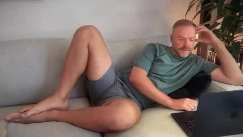 Guy online show from 02.08.25