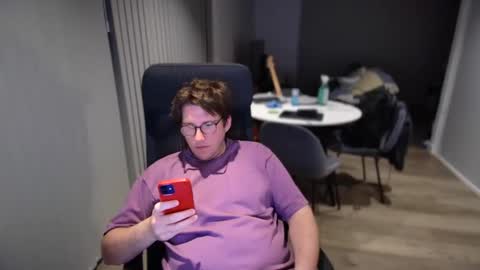 Snapshot of nextgenerationdave100 chatting on 12.07.24 nextgenerationdave100 online show from 12.07.24