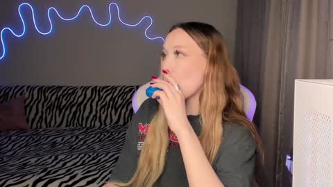 Mina online show from 01.28.25