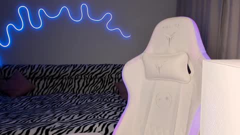 Mina online show from 02.09.25