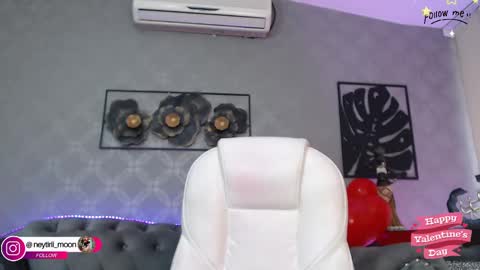 Sandra online show from 02.14.25