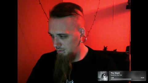 Snapshot of nezvers chatting on 11.08.25 YouPick online show from 11.08.25