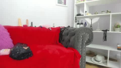 nezzukoo online show from 05.05.26