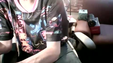 Snapshot of nfgwholoves2cum chatting on 07.21.26 NFG Nice Friendly Guy Dick online show from 07.21.26