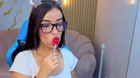 nhoa_b online show from 03.03.26