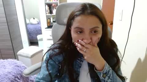 Dani online show from 11.19.25