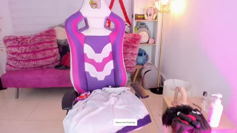 Snapshot of nia_mitsuki chatting on 12.03.24 samanta online show from 12.03.24