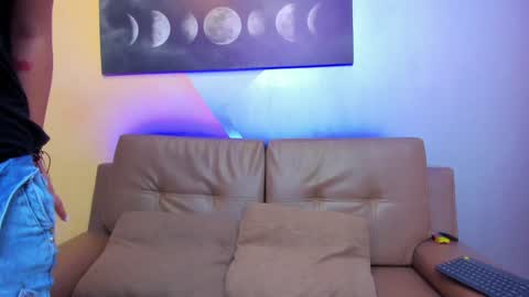 Estefani  online show from 01.06.25