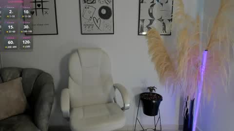 Nia online show from 12.02.25