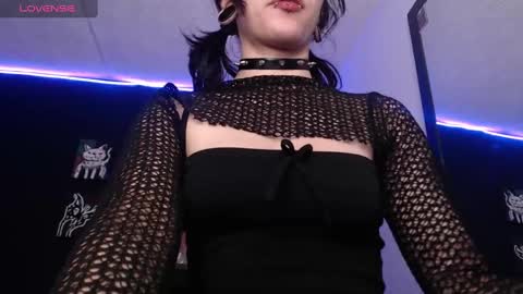  niakat  online show from 12.17.24