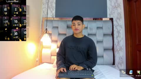 Snapshot of niall_falcon chatting on 01.07.25 Niall  online show from 01.07.25