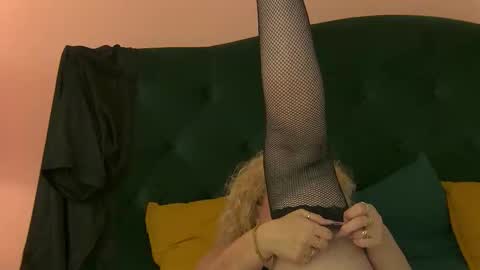 Nia MILF GRANNY MATURE online show from 11.04.25