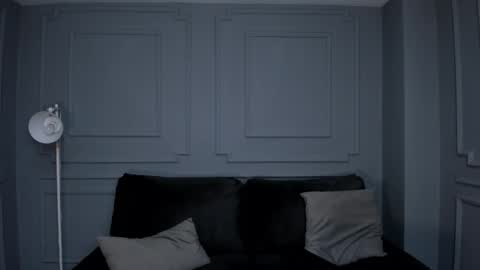 Call me Nia  online show from 03.10.25