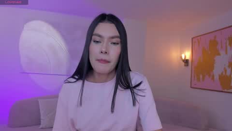 Call me Nia  online show from 04.11.26