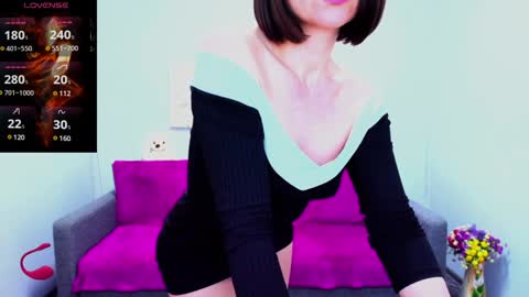 niasmithh online show from 12.13.24