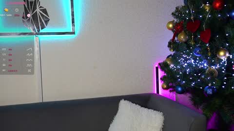 Snapshot of nica_rhodes chatting on 12.07.24 nica_rhodes online show from 12.07.24