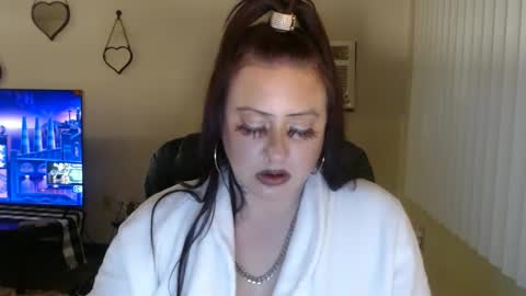 Snapshot of niccibaby chatting on 12.04.24 Nicci babyyy online show from 12.04.24