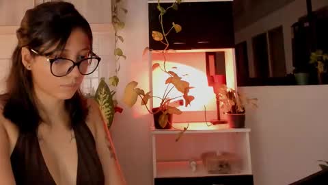 Snapshot of nice_day_ chatting on 10.26.25 day  online show from 10.26.25