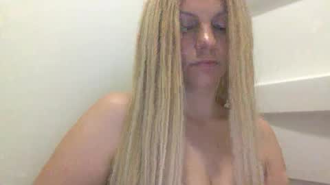 Snapshot of nicecolddrink2 chatting on 02.24.26 Amber online show from 02.24.26