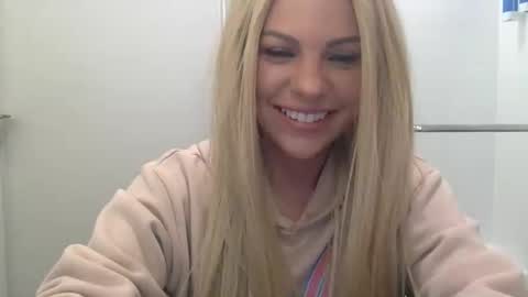 Snapshot of nicecolddrink2 chatting on 02.28.26 Amber online show from 02.28.26