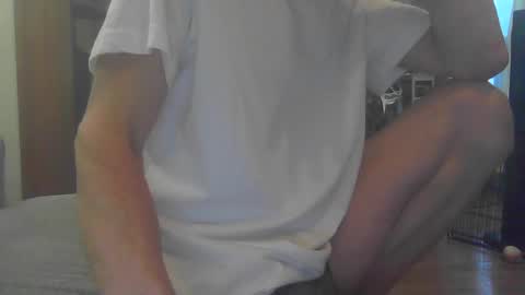 Snapshot of niceguyandrew chatting on 09.26.25 Andrew online show from 09.26.25