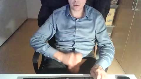 Snapshot of niceguyflo chatting on 11.05.25 NiceGuyFlo online show from 11.05.25