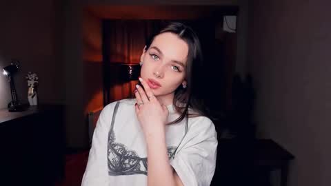 Nicole online show from 01.08.26