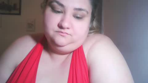 Snapshot of nicholle chatting on 03.01.25 Nicholle online show from 03.01.25