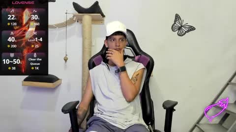 Snapshot of nick_greey chatting on 06.06.26 Frank online show from 06.06.26