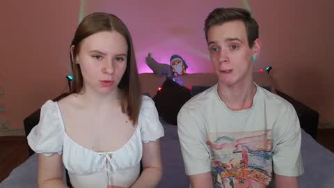 Snapshot of nickandmolly chatting on 01.12.25 nick and molly online show from 01.12.25