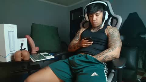 Nickhot0609 online show from 09.19.25