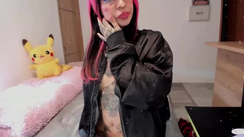   Help me reach 100 thumbs up online show from 03.12.25