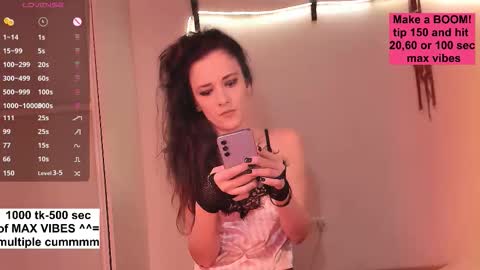 Karolina online show from 11.08.25