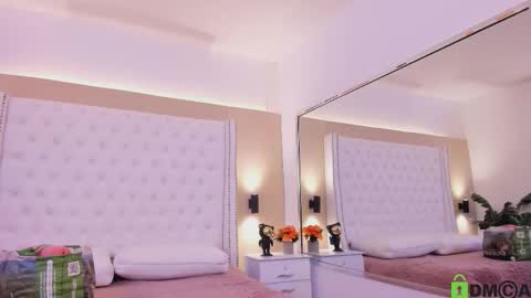 nickky online show from 12.22.25