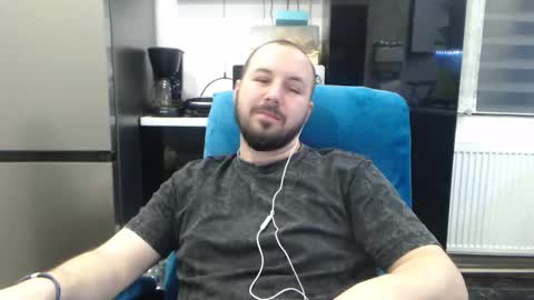 Snapshot of nickolas22 chatting on 02.05.26 Julian online show from 02.05.26