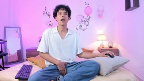 Snapshot of nickolas_moon chatting on 07.19.26 Nickolas Muoz online show from 07.19.26