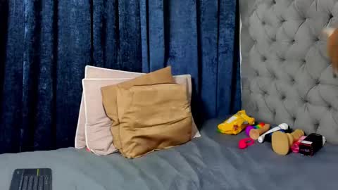 Nicky Brown online show from 12.03.24