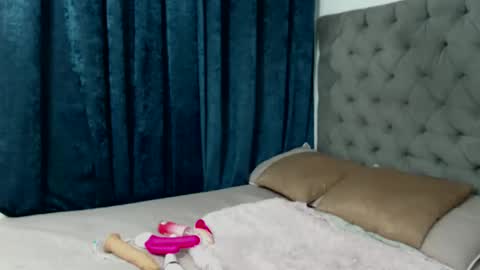 Nicky Brown online show from 12.05.24