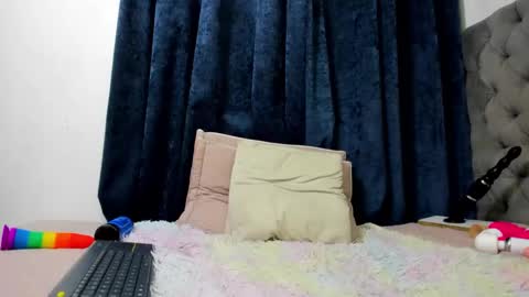 Nicky Brown online show from 02.03.25