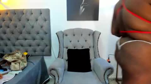 Nicky Brown online show from 09.17.25