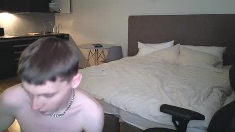 Snapshot of nicky_mart chatting on 10.12.25 Nicki Danny online show from 10.12.25