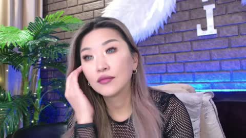 Snapshot of nicky_owl chatting on 01.27.25 Today is my 41st birthday  And in 2 hours Im waiting for you on the stream Stock up on tokens and a good mood Nicky online show from 01.27.25